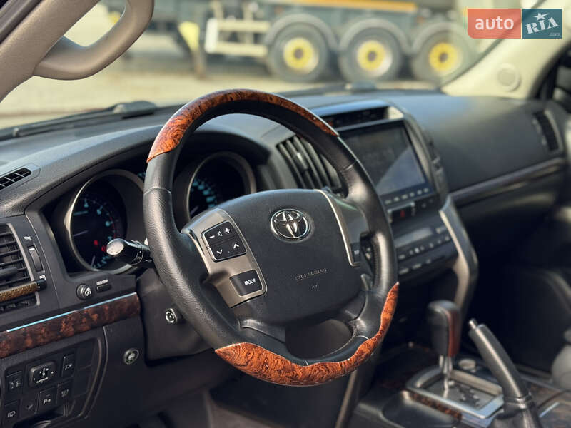Позашляховик / Кросовер Toyota Land Cruiser 2007 в Умані