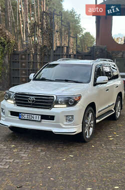 Внедорожник / Кроссовер Toyota Land Cruiser 2014 в Новояворовске