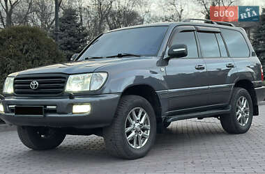 Позашляховик / Кросовер Toyota Land Cruiser 2004 в Дніпрі