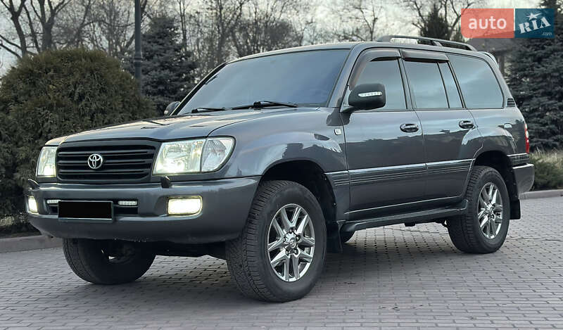 Toyota Land Cruiser 2004 Toyota Land Cruiser 2004