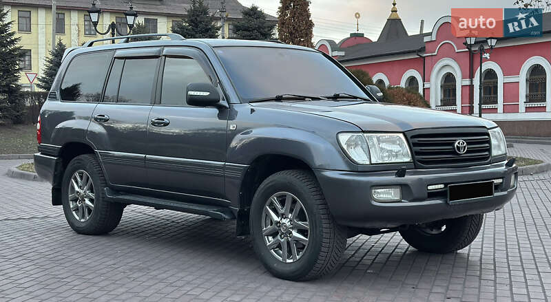 Позашляховик / Кросовер Toyota Land Cruiser 2004 в Дніпрі