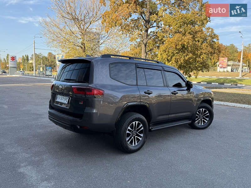 Внедорожник / Кроссовер Toyota Land Cruiser 2021 в Харькове
