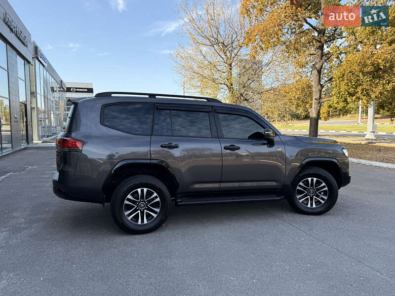 Внедорожник / Кроссовер Toyota Land Cruiser 2021 в Харькове