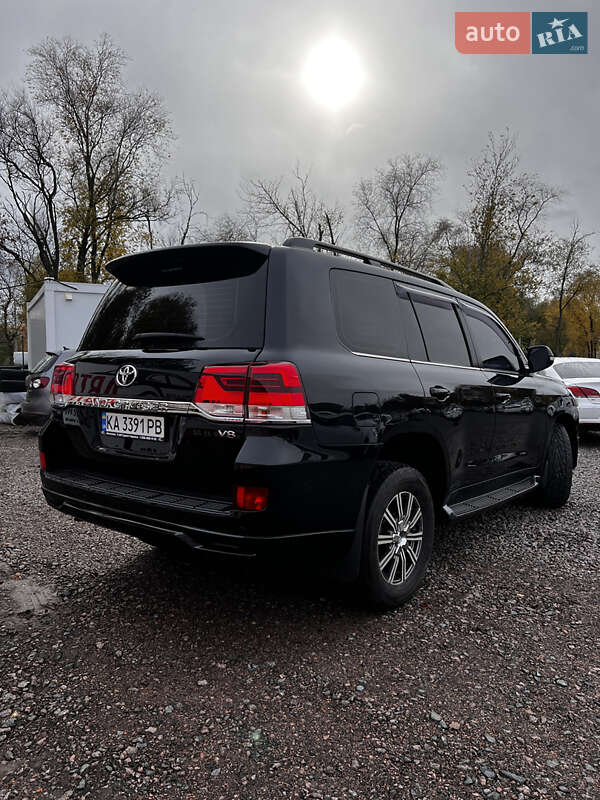Позашляховик / Кросовер Toyota Land Cruiser 2015 в Черкасах фото 8 Позашляховик / Кросовер Toyota Land Cruiser 2015 в Черкасах