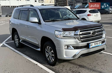 Позашляховик / Кросовер Toyota Land Cruiser 2017 в Києві