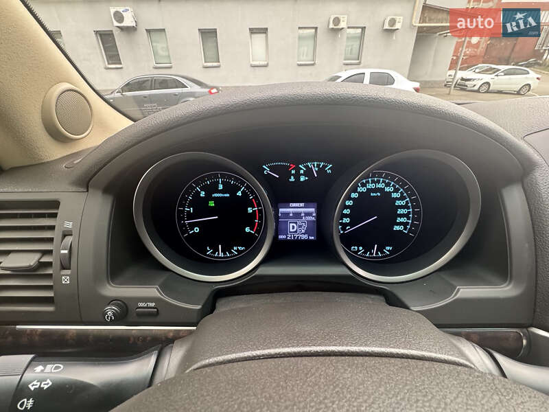 Внедорожник / Кроссовер Toyota Land Cruiser 2011 в Киеве фото 18 Внедорожник / Кроссовер Toyota Land Cruiser 2011 в Киеве