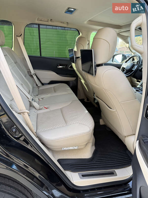 Внедорожник / Кроссовер Toyota Land Cruiser 2021 в Киеве фото 13 Внедорожник / Кроссовер Toyota Land Cruiser 2021 в Киеве