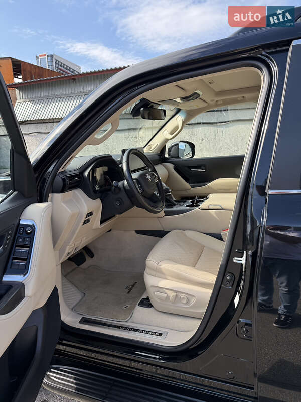 Внедорожник / Кроссовер Toyota Land Cruiser 2021 в Киеве фото 36 Внедорожник / Кроссовер Toyota Land Cruiser 2021 в Киеве
