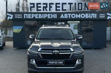 Позашляховик / Кросовер Toyota Land Cruiser 2011 в Чернівцях