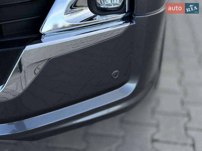 Внедорожник / Кроссовер Toyota Land Cruiser 2011 в Черновцах фото 7 Внедорожник / Кроссовер Toyota Land Cruiser 2011 в Черновцах