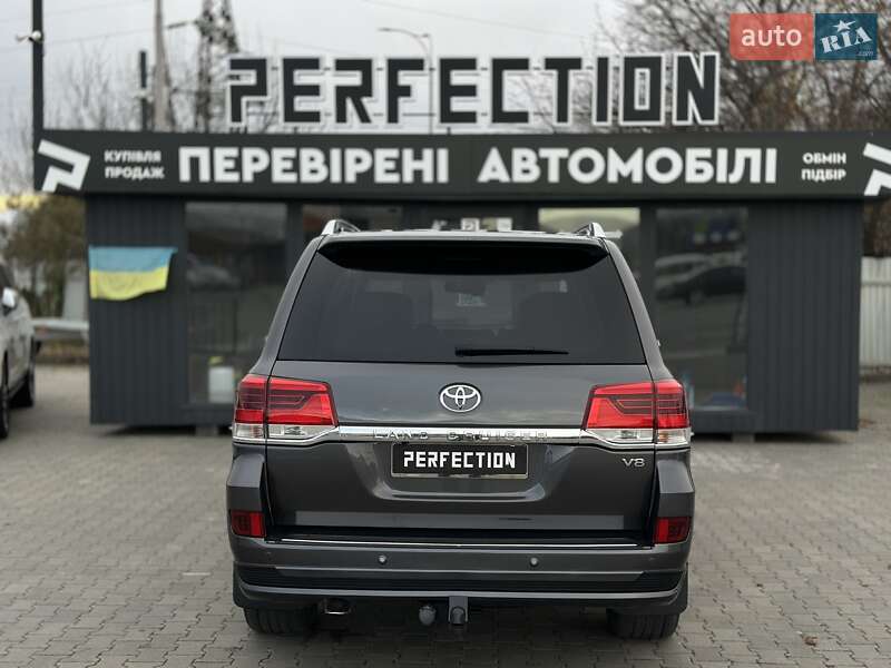 Внедорожник / Кроссовер Toyota Land Cruiser 2011 в Черновцах фото 11 Внедорожник / Кроссовер Toyota Land Cruiser 2011 в Черновцах