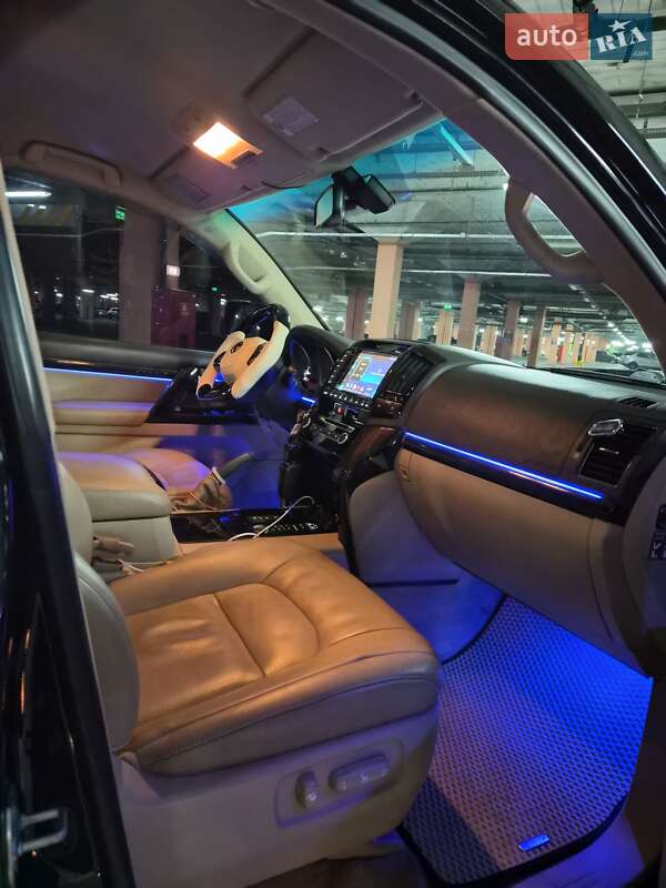 Внедорожник / Кроссовер Toyota Land Cruiser 2012 в Киеве