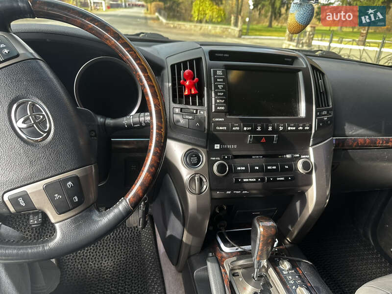 Внедорожник / Кроссовер Toyota Land Cruiser 2011 в Радомышле фото 5 Внедорожник / Кроссовер Toyota Land Cruiser 2011 в Радомышле
