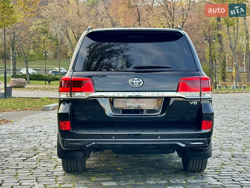 Внедорожник / Кроссовер Toyota Land Cruiser 2018 в Киеве