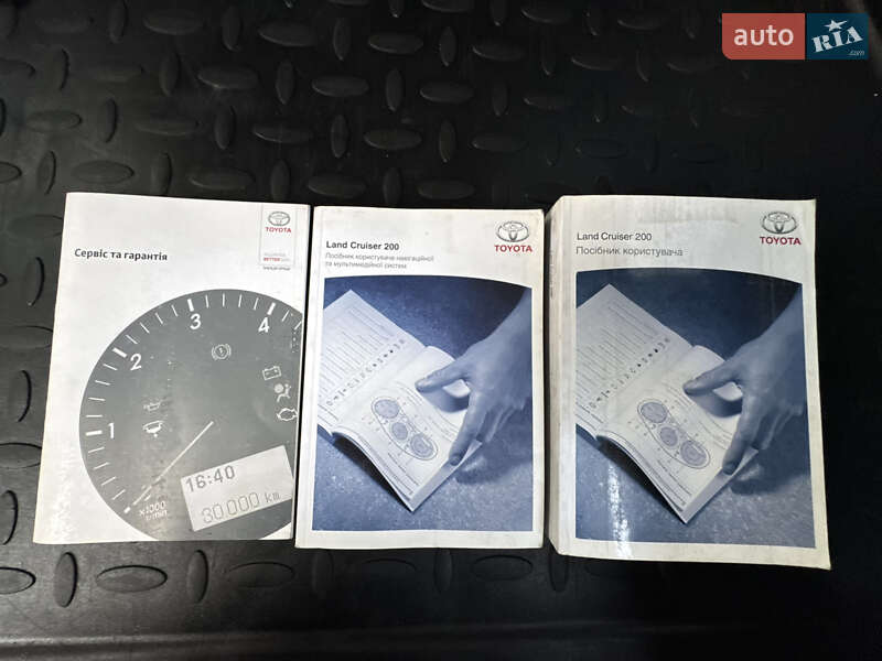 Внедорожник / Кроссовер Toyota Land Cruiser 2018 в Киеве