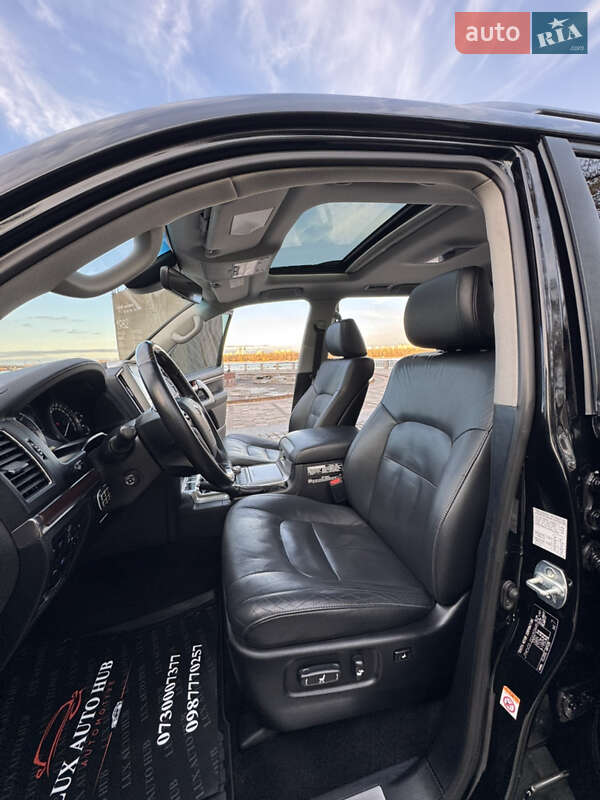 Внедорожник / Кроссовер Toyota Land Cruiser 2018 в Киеве