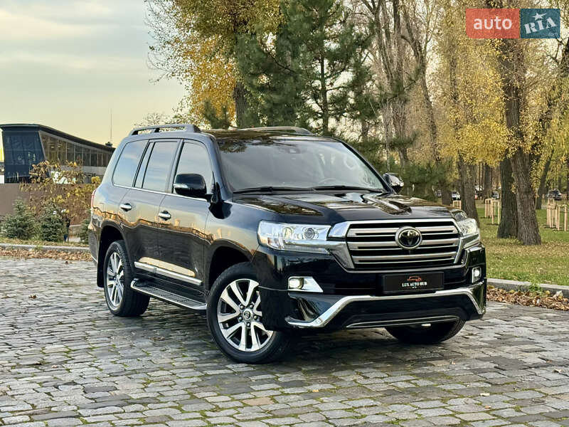 Внедорожник / Кроссовер Toyota Land Cruiser 2018 в Киеве