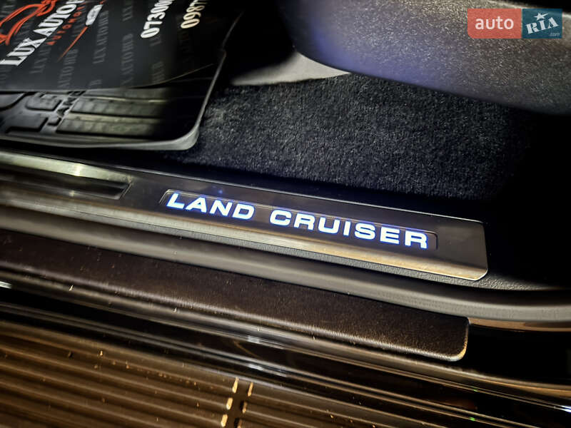 Внедорожник / Кроссовер Toyota Land Cruiser 2018 в Киеве