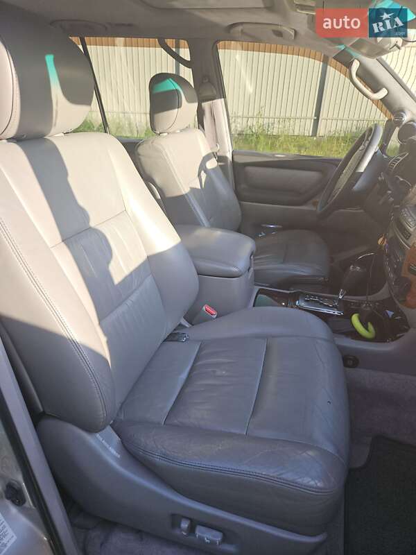 Внедорожник / Кроссовер Toyota Land Cruiser 2004 в Киеве фото 4 Внедорожник / Кроссовер Toyota Land Cruiser 2004 в Киеве