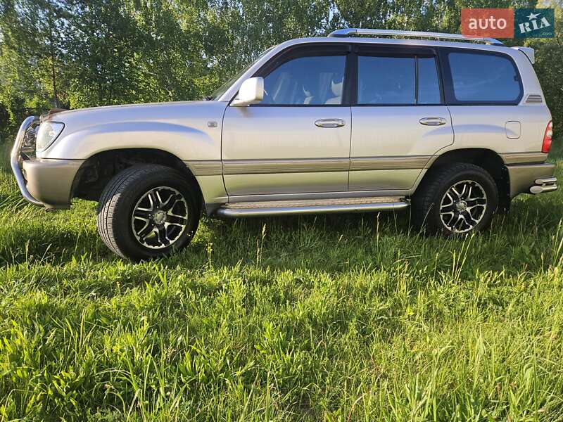 Внедорожник / Кроссовер Toyota Land Cruiser 2004 в Киеве фото 9 Внедорожник / Кроссовер Toyota Land Cruiser 2004 в Киеве