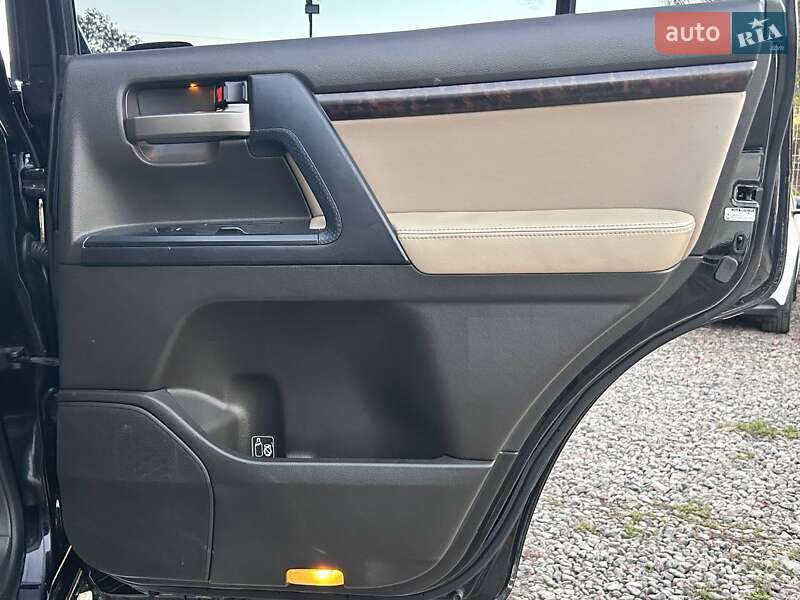 Позашляховик / Кросовер Toyota Land Cruiser 2007 в Одесі