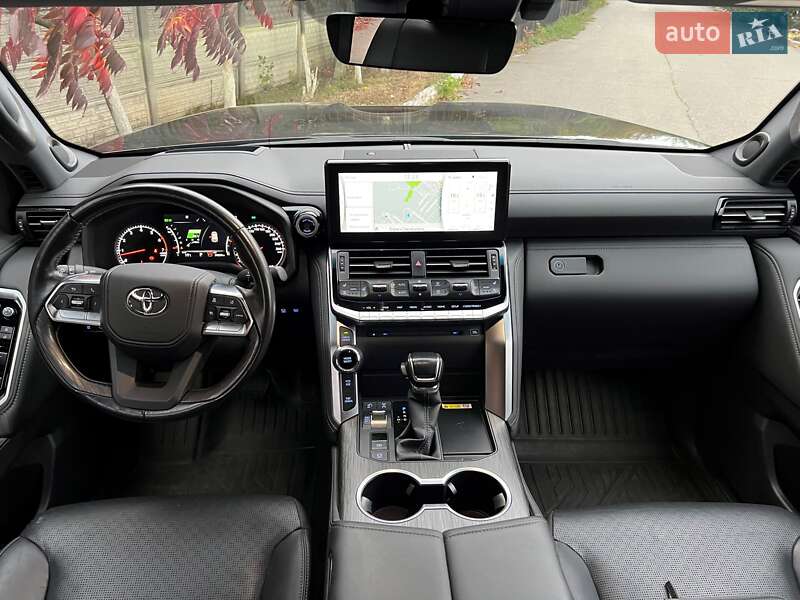 Внедорожник / Кроссовер Toyota Land Cruiser 2022 в Полтаве