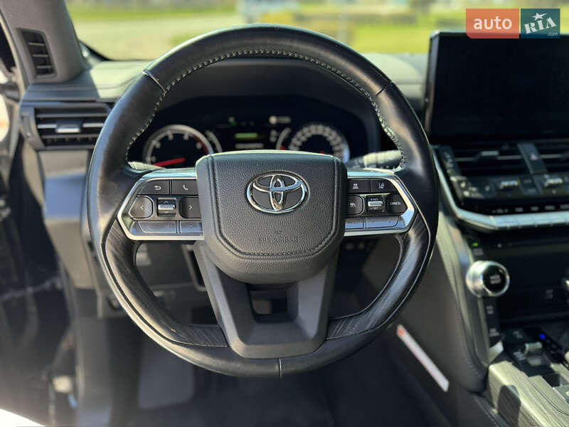 Позашляховик / Кросовер Toyota Land Cruiser 2021 в Києві фото 22 Позашляховик / Кросовер Toyota Land Cruiser 2021 в Києві