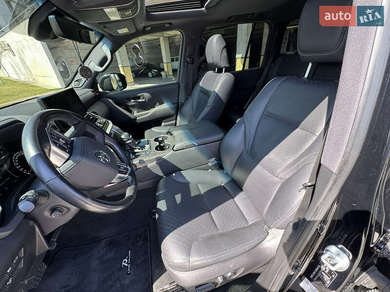 Позашляховик / Кросовер Toyota Land Cruiser 2021 в Києві фото 26 Позашляховик / Кросовер Toyota Land Cruiser 2021 в Києві