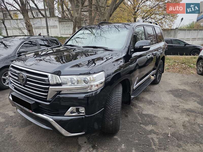 Внедорожник / Кроссовер Toyota Land Cruiser 2018 в Киеве