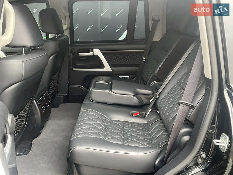 Внедорожник / Кроссовер Toyota Land Cruiser 2017 в Киеве