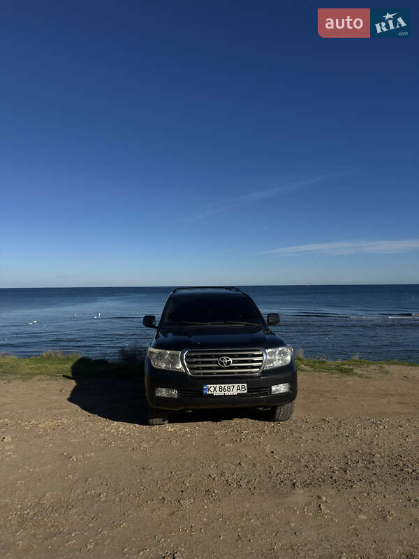 Внедорожник / Кроссовер Toyota Land Cruiser 2008 в Шостке
