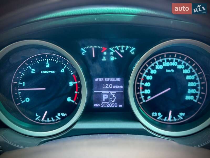 Внедорожник / Кроссовер Toyota Land Cruiser 2008 в Киеве фото 10 Внедорожник / Кроссовер Toyota Land Cruiser 2008 в Киеве