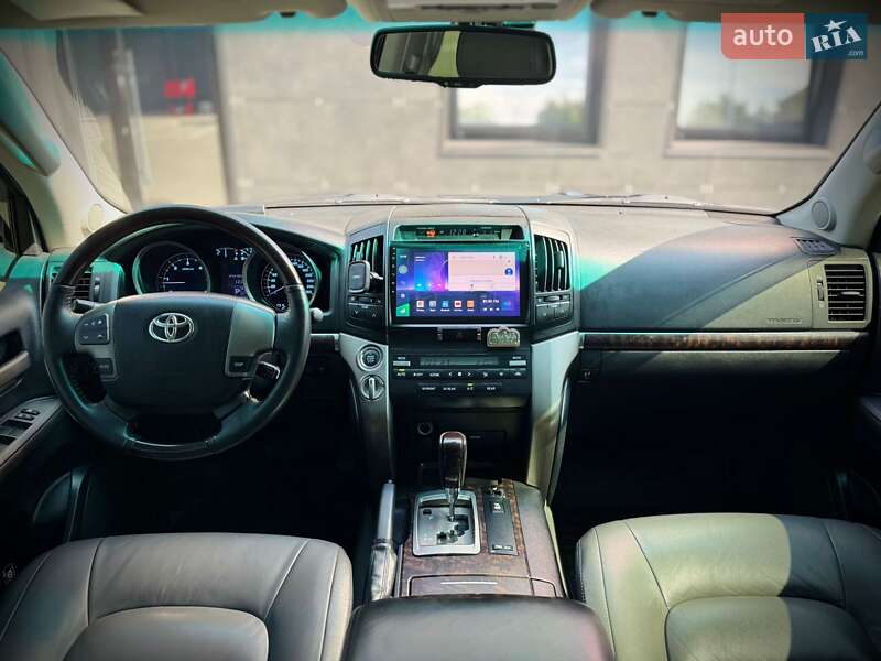 Внедорожник / Кроссовер Toyota Land Cruiser 2008 в Киеве фото 8 Внедорожник / Кроссовер Toyota Land Cruiser 2008 в Киеве