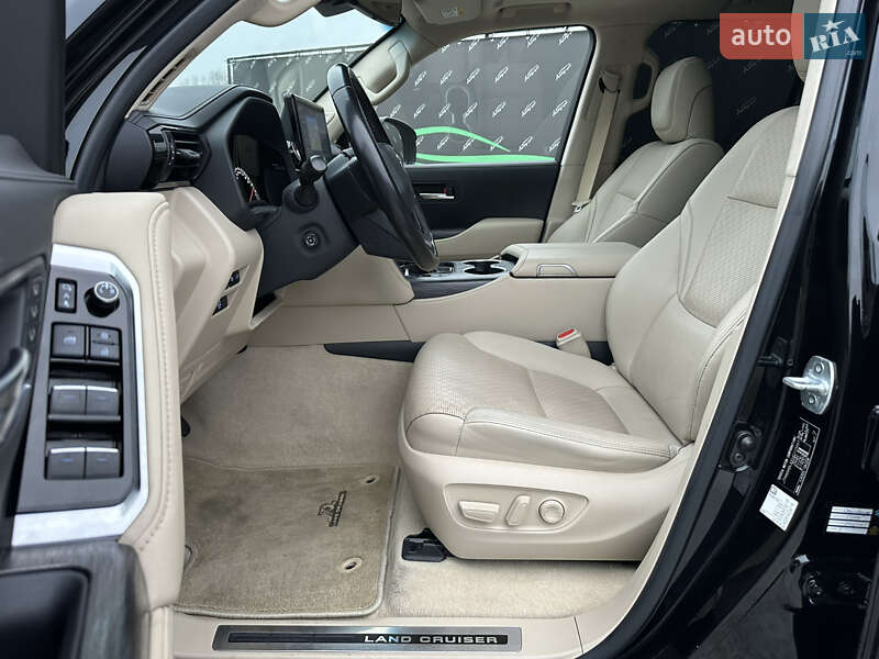Внедорожник / Кроссовер Toyota Land Cruiser 2021 в Киеве фото 8 Внедорожник / Кроссовер Toyota Land Cruiser 2021 в Киеве