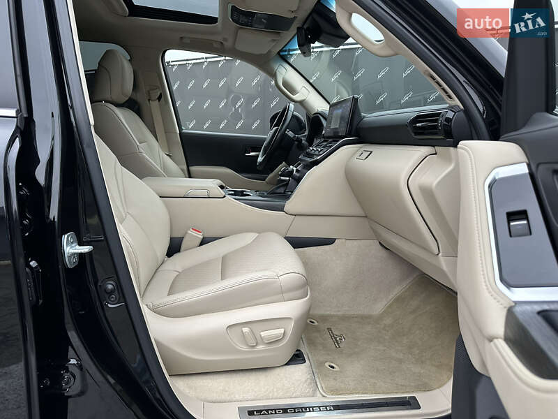 Внедорожник / Кроссовер Toyota Land Cruiser 2021 в Киеве фото 25 Внедорожник / Кроссовер Toyota Land Cruiser 2021 в Киеве