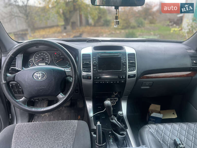 Внедорожник / Кроссовер Toyota Land Cruiser 2004 в Каменском фото 6 Внедорожник / Кроссовер Toyota Land Cruiser 2004 в Каменском