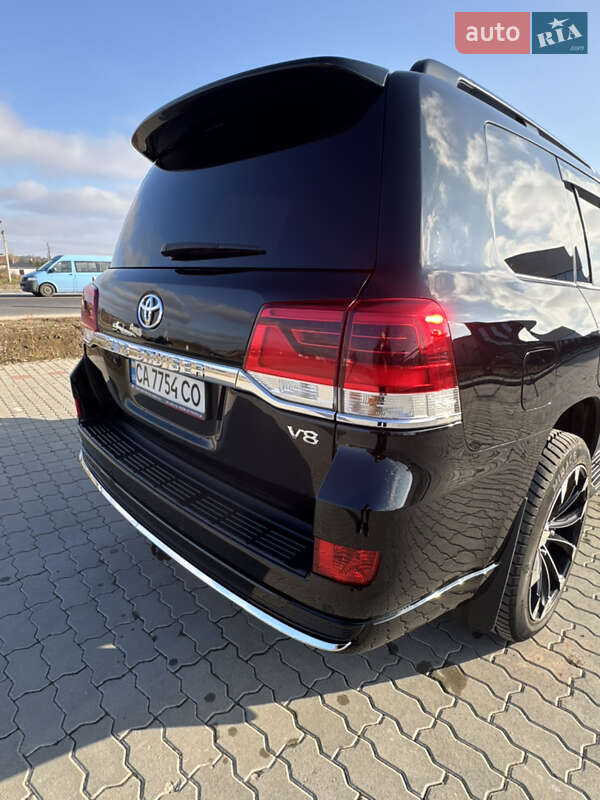 Внедорожник / Кроссовер Toyota Land Cruiser 2019 в Львове фото 23 Внедорожник / Кроссовер Toyota Land Cruiser 2019 в Львове
