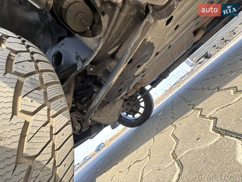 Внедорожник / Кроссовер Toyota Land Cruiser 2019 в Львове фото 43 Внедорожник / Кроссовер Toyota Land Cruiser 2019 в Львове