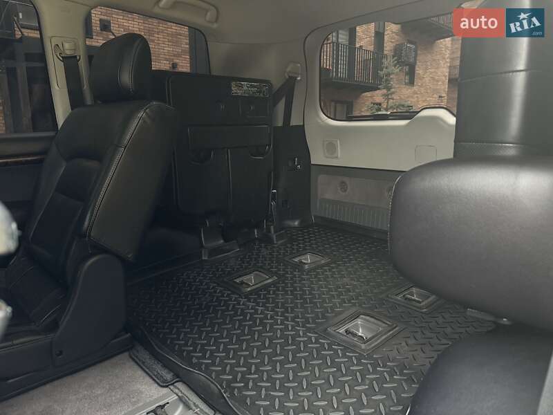 Внедорожник / Кроссовер Toyota Land Cruiser 2012 в Калуше