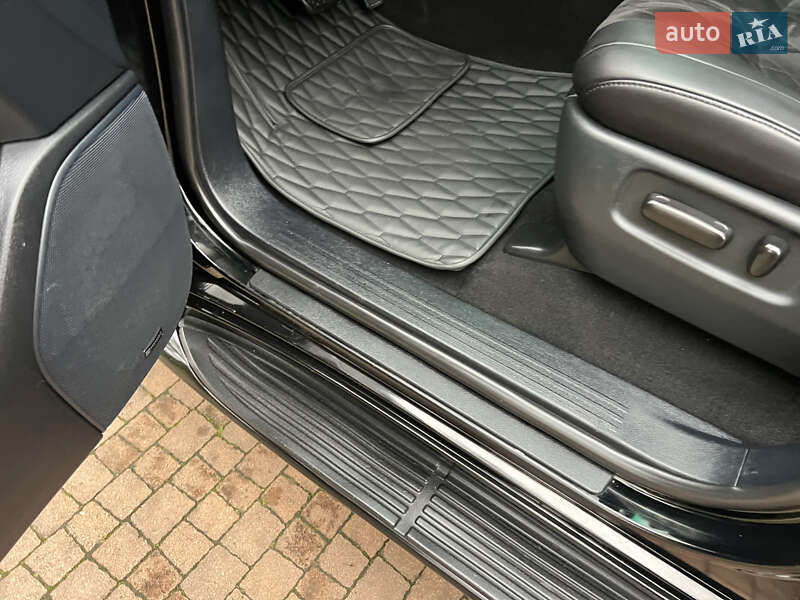 Внедорожник / Кроссовер Toyota Land Cruiser 2008 в Киеве