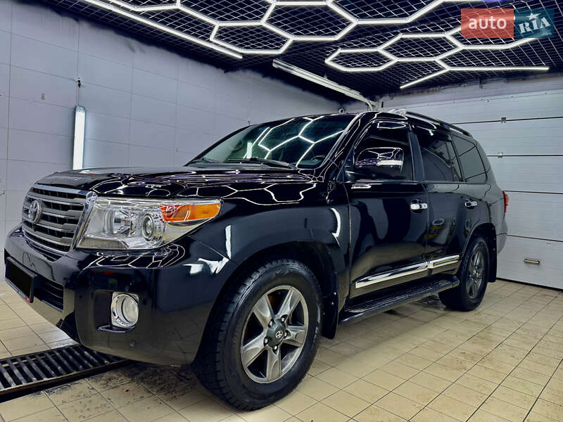 Toyota Land Cruiser 2013 Toyota Land Cruiser 2013