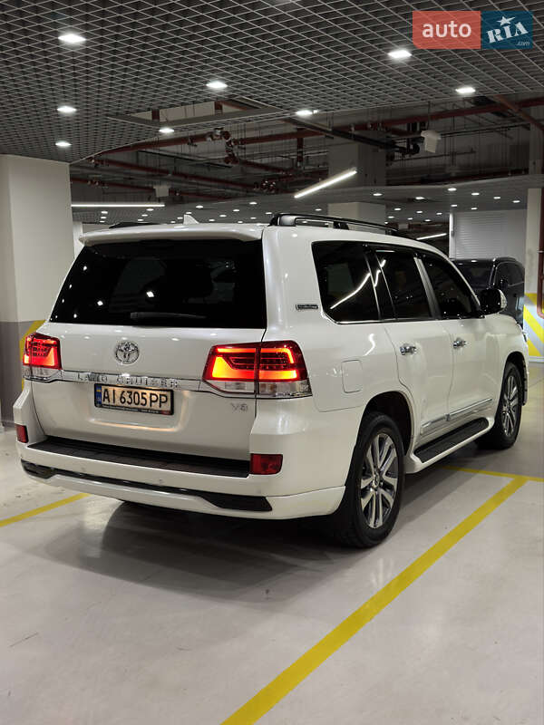 Внедорожник / Кроссовер Toyota Land Cruiser 2016 в Киеве
