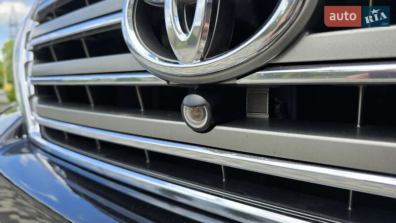 Внедорожник / Кроссовер Toyota Land Cruiser 2013 в Киеве