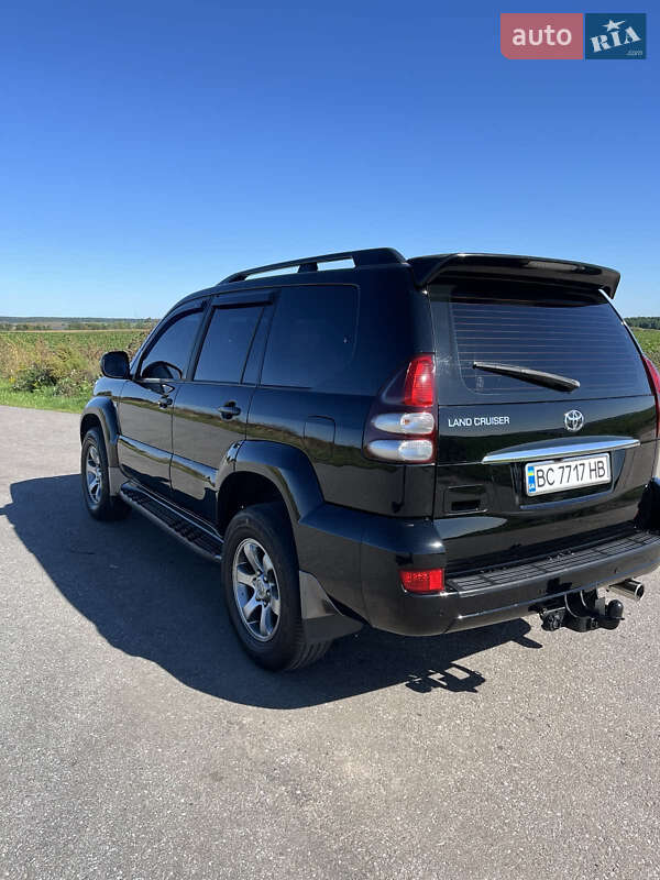 Внедорожник / Кроссовер Toyota Land Cruiser 2007 в Львове