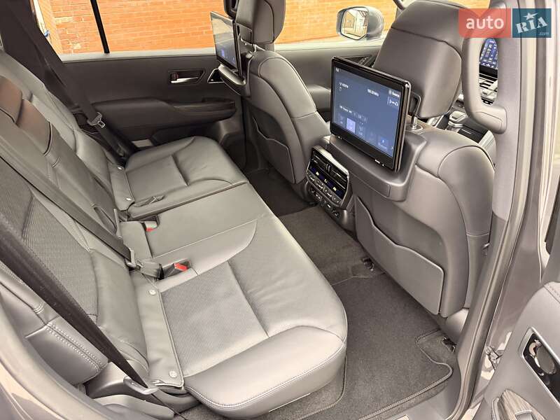 Внедорожник / Кроссовер Toyota Land Cruiser 2023 в Киеве