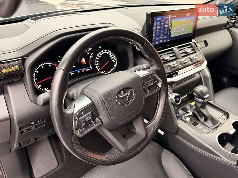 Внедорожник / Кроссовер Toyota Land Cruiser 2023 в Киеве