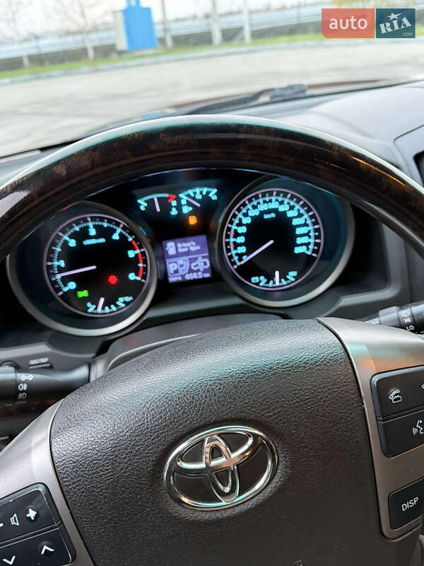 Внедорожник / Кроссовер Toyota Land Cruiser 2008 в Днепре
