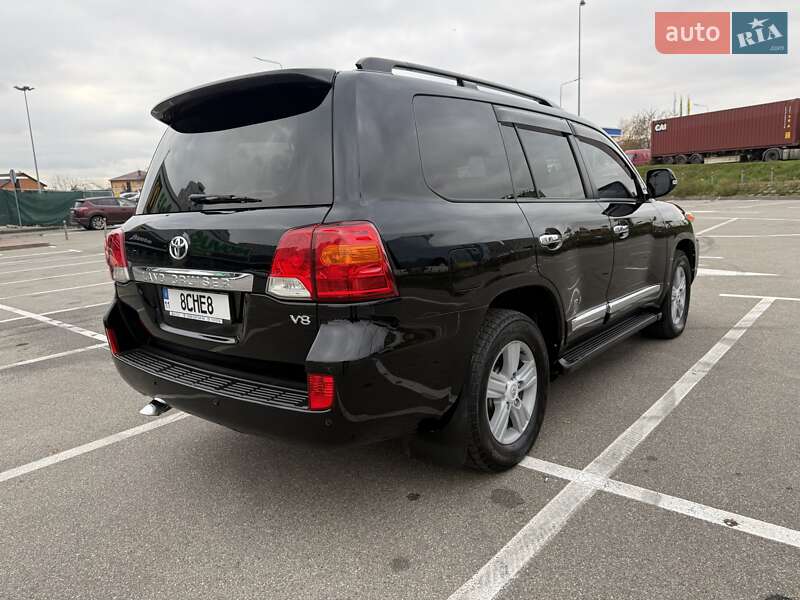 Внедорожник / Кроссовер Toyota Land Cruiser 2013 в Киеве фото 41 Внедорожник / Кроссовер Toyota Land Cruiser 2013 в Киеве