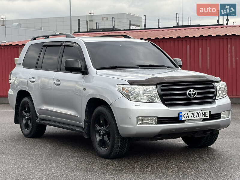 Внедорожник / Кроссовер Toyota Land Cruiser 2011 в Киеве фото 3 Внедорожник / Кроссовер Toyota Land Cruiser 2011 в Киеве