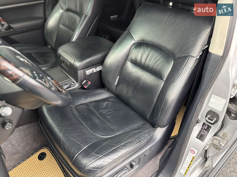 Внедорожник / Кроссовер Toyota Land Cruiser 2011 в Киеве фото 11 Внедорожник / Кроссовер Toyota Land Cruiser 2011 в Киеве